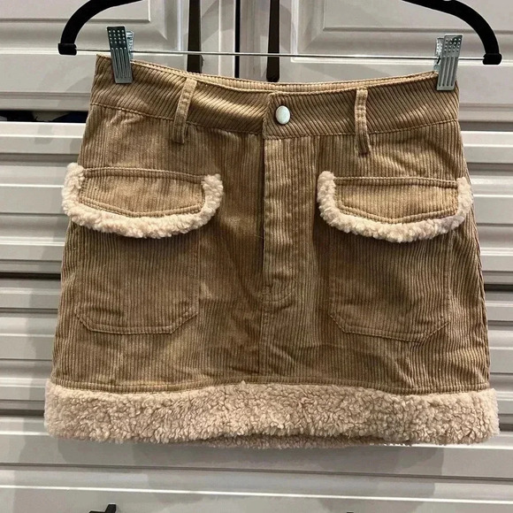 NWT Impeccable Pig Day+Moon City Streets Skirt - Tan - Size Small - Picture 5 of 10